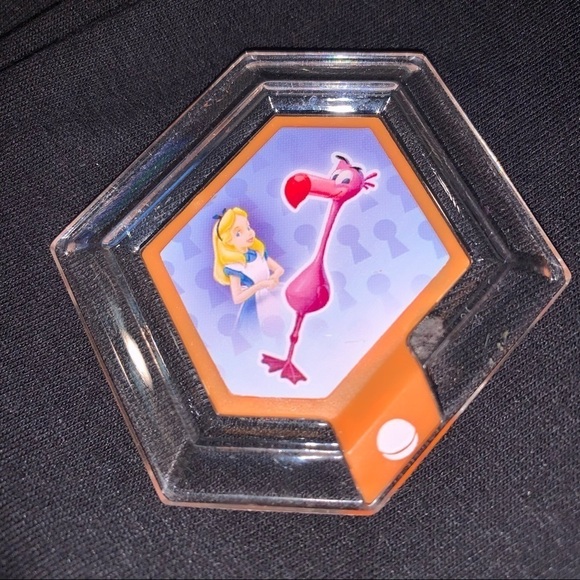 Disney Infinity Alice in Wonderland Power Disc - Picture 1 of 3
